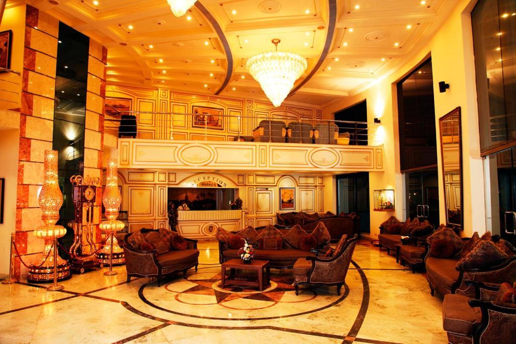 Rk Residency Hotel Tiruppur Buitenkant foto