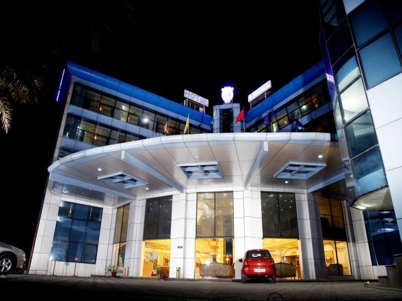 Rk Residency Hotel Tiruppur Buitenkant foto